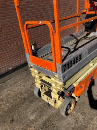 2012 JLG 1930es