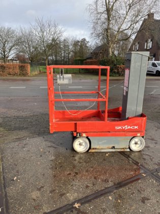 2013 Skyjack SJ16