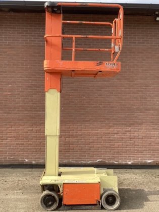 2012 JLG 1230ES