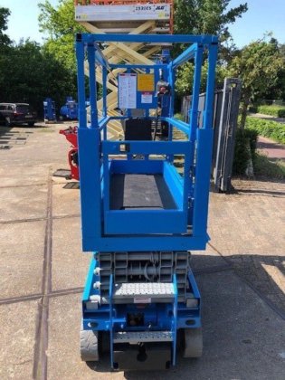 2012 Genie gs1932