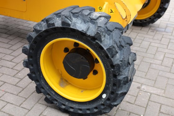 2012年マニトウ180ATJ