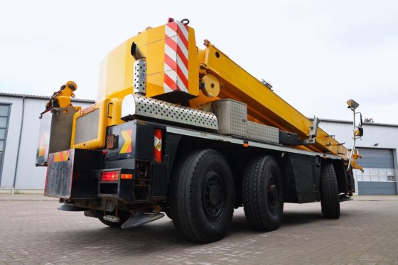 2011 TEREXデマグAC40シティ