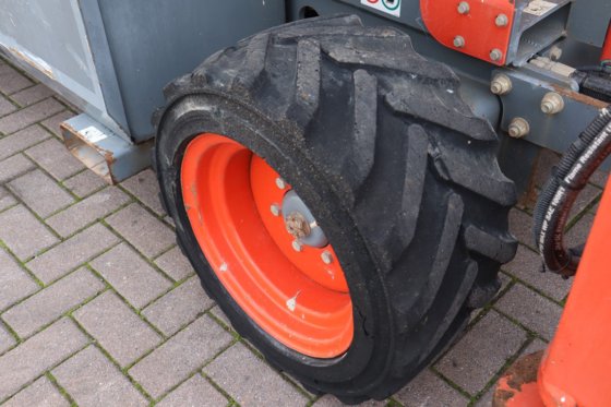 2014 スカイジャック SJ6826