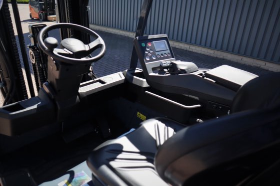 2022 丰田 9FBM30T