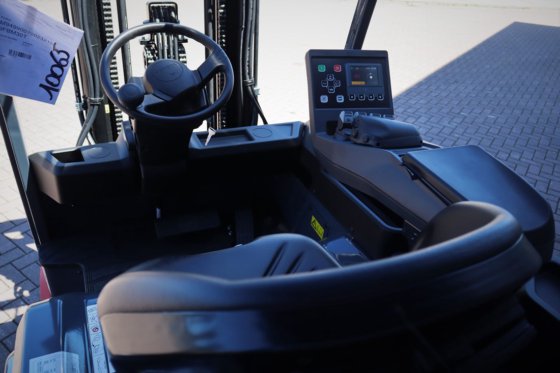 2022 丰田 9FBM30T