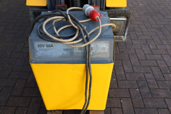 2009 ユングハインリッヒEFG425K