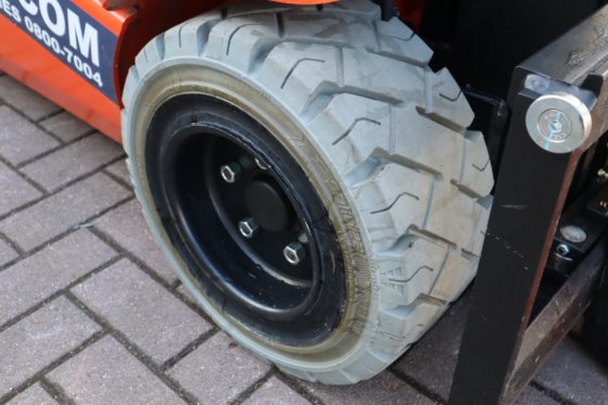 2022 丰田 8FBM20T