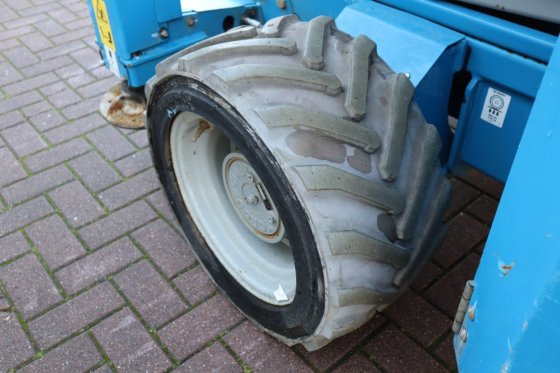 2014 ジーニー GS4069