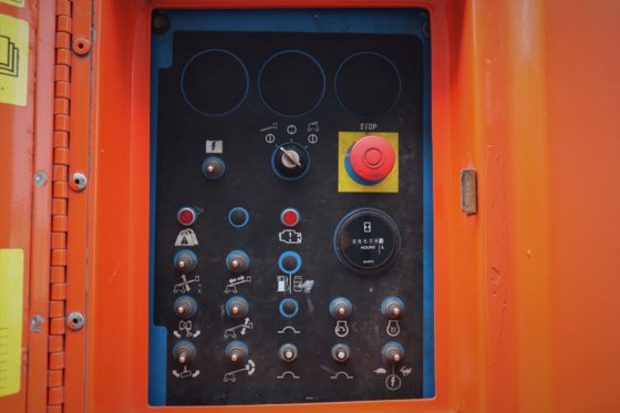 2011 GENIE S45
