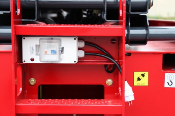 2019 マグニ ES1212E