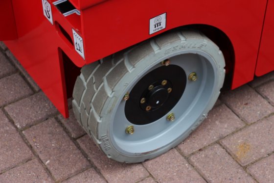 2019 マグニ ES1212E