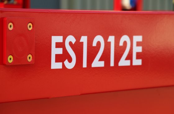 2019 マグニ ES1212E