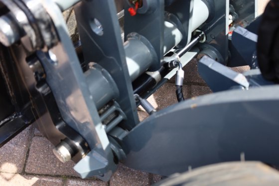 2024 ジャイアントG2700E