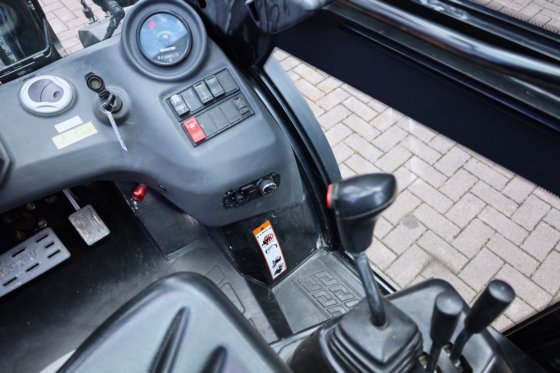 2020 マニトウ MC30-4