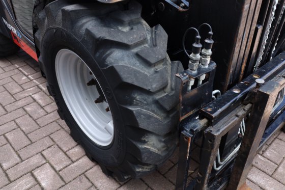 2020 マニトウ MC30-4