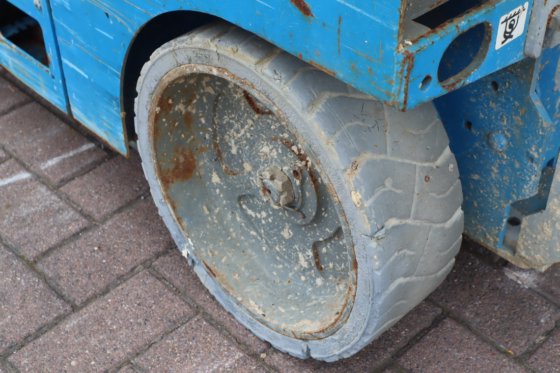 2007 ジーニー GS2632