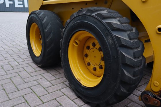 2019 キャタピラー 216b3