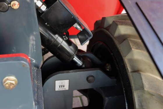 2021 マグニ ES1418RT