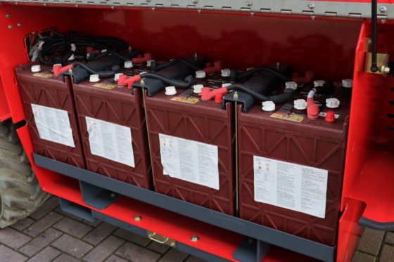 2021 マグニ ES1418RT