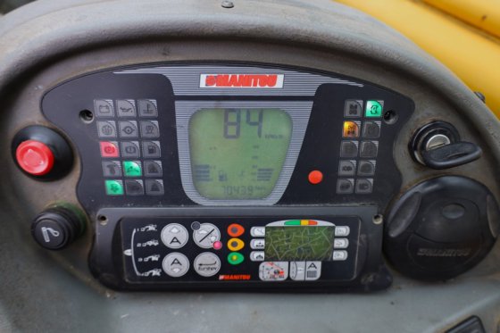 2011 MANITOU MRT2150 Privilege