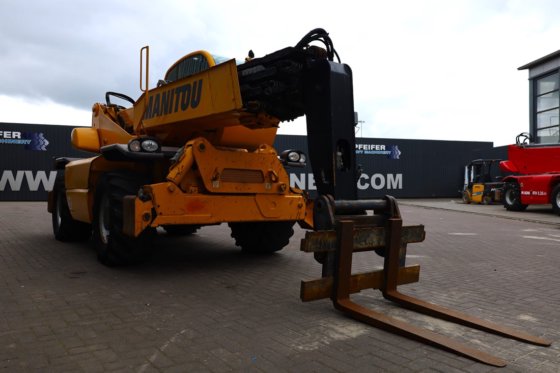 2011 MANITOU MRT2150 Privilege