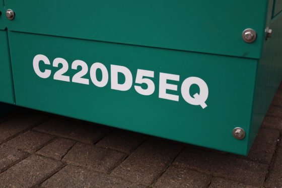 2025 キュミンズ C220D5EQ