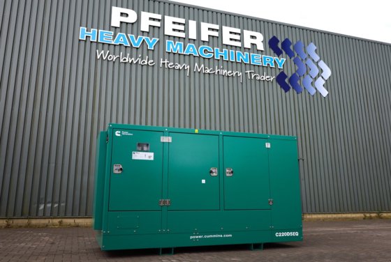 2025 キュミンズ C220D5EQ