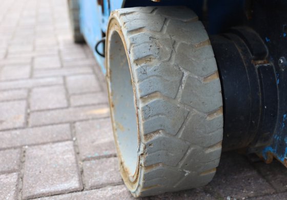 2013 ジーニー GS1932