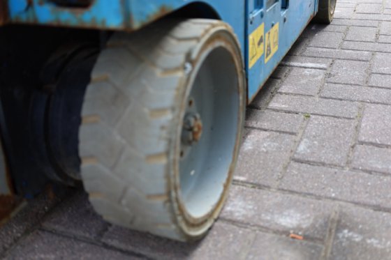 2013 ジーニー GS1932