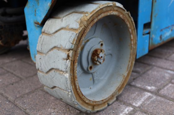 2013 ジーニー GS1932