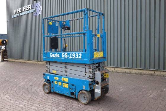 2013 ジーニー GS1932