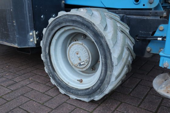 2014 ジーニー GS4069