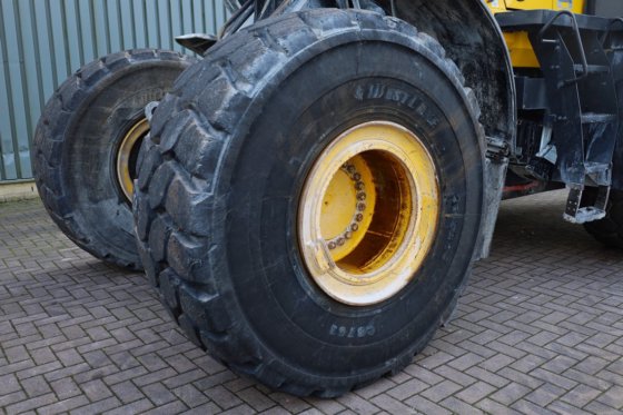 2019 コマツ ワ470-8