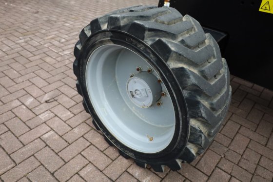 2021 年精灵 S65xc