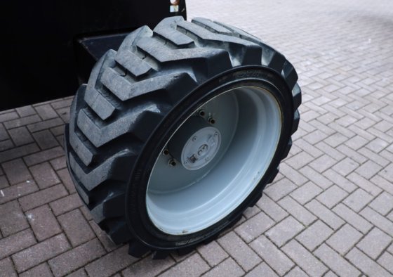 2021 年精灵 S65xc