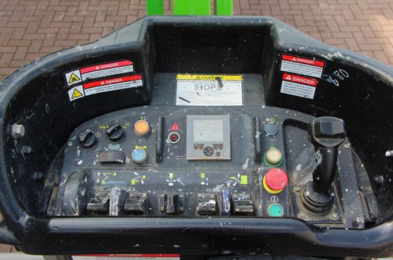 2014 ニフティリフト HR28 ハイブリッド