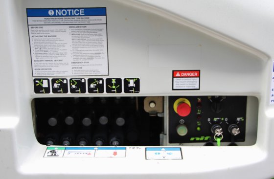 2014 ニフティリフト HR28 ハイブリッド