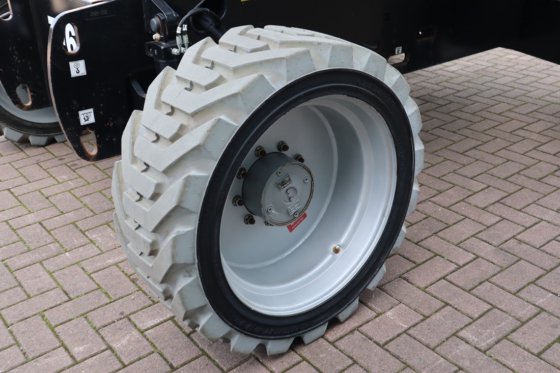 2017 ジーニー Z62/40