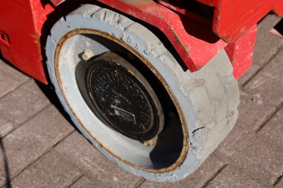 2019 マグニ ES0808E