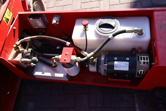 2019 マグニ ES0808E