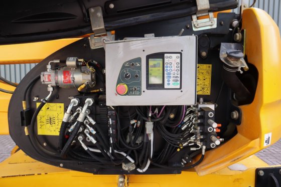 2012款曼尼通160ATJ