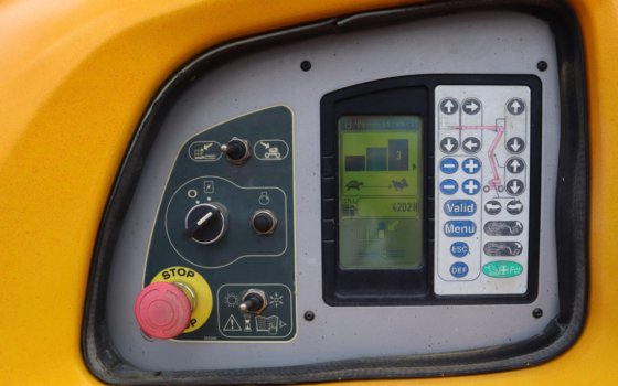 2012款曼尼通160ATJ