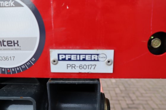 2018 マグニ ES1008E