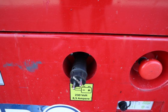 2018 マグニ ES1008E