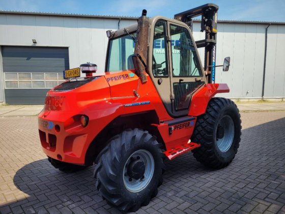 2015 MANITOU M30-4