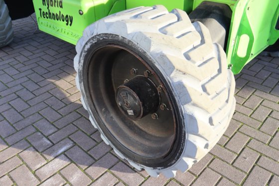 2015 ニフティリフト HR28 ハイブリッド