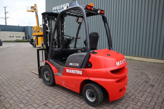 2018 MANITOU MI25D
