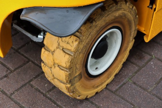 2015 ユンハインリッヒ EFG425K