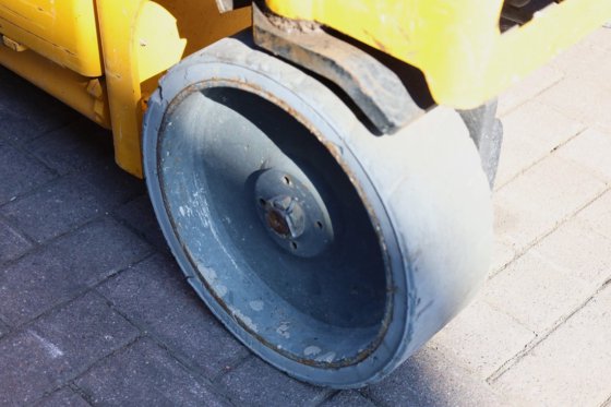 2011 HAULOTTE Compact 10