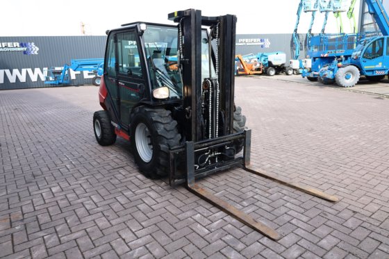 2021 マニトウ MC25-4